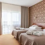 Bursztyn - Bernstein & Wellness Hotel 4*