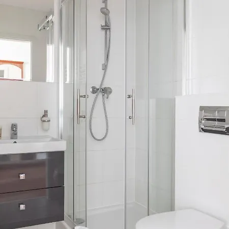 Bursztyn - Bernstein & Wellness فندق