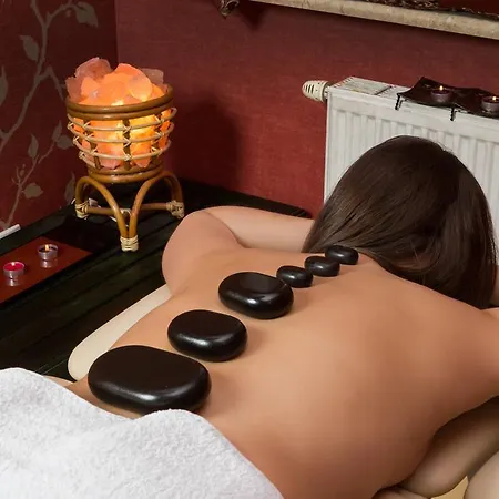 Bursztyn - Bernstein & Wellness ホテル 4*
