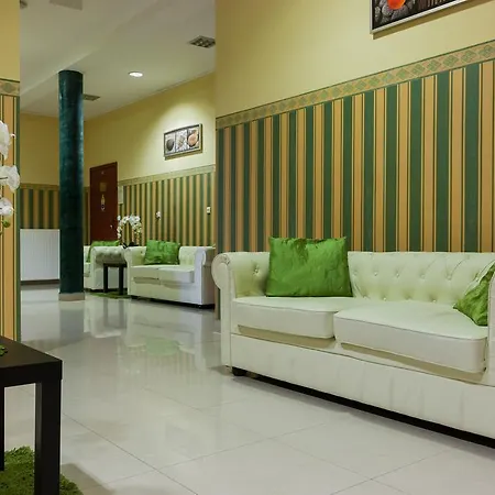 Bursztyn - Bernstein & Wellness Отель