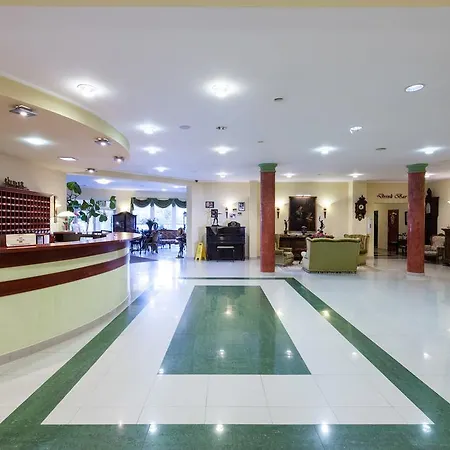 Bursztyn - Bernstein & Wellness Домбки