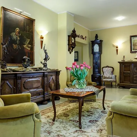 Bursztyn - Bernstein & Wellness Отель