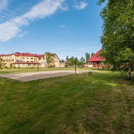 Bursztyn - Bernstein & Wellness Отель