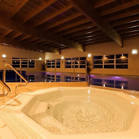 Hotel Bursztyn - Bernstein & Wellness 4*