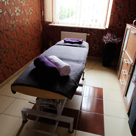 Bursztyn - Bernstein & Wellness دومبكي
