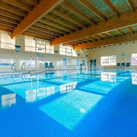 Bursztyn - Bernstein & Wellness 4* ドンプキ
