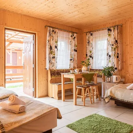 Отель Bursztyn - Bernstein & Wellness