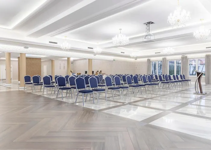 Bursztyn - Bernstein & Wellness Hotel Dąbki