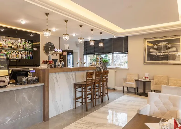 Hotel Bursztyn - Bernstein Spa & Wellness Dabki